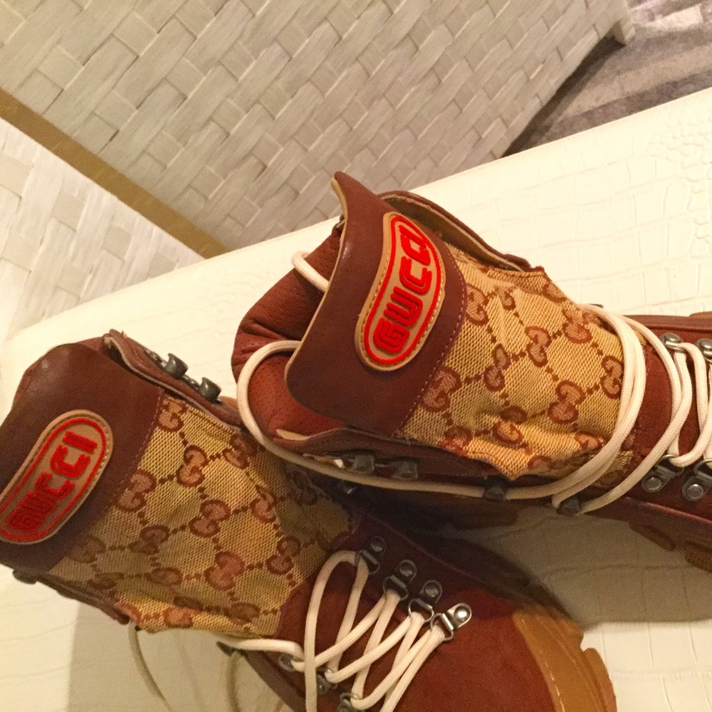 Gucci monogram hikers